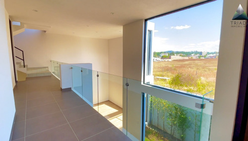 Imagen 10 de 30 de Altozano Increíble Casa Venta Nueva Roofgarden Rincon De La Montaña Morelia