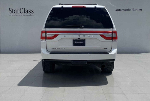 Imagen 6 de 15 de Lincoln Navigator 2015 5p Reserve V6/3.5/t Aut 4x4