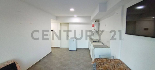 Departamento 2 Ambientes Semi Nuevo En Caseros