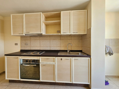 Depto 74 M², Carmen 297 Esquina Marin, Santiago Centro