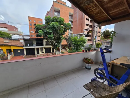 Casa En Venta En Estadio Medellin. Cod V13082