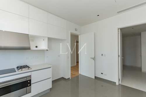 Venta-alquiler Departamento 3 Ambientes En Alvear Tower, Puerto Madero