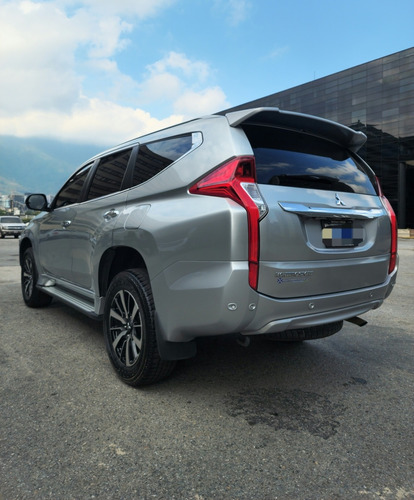 Mitsubishi Montero Sport