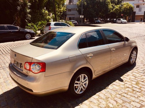Volkswagen Vento 2.5 Luxury Wood, 2008