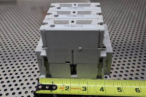 Allen Bradley 194r-c30-1753 Ser A Switch Disconnector Ne Zza