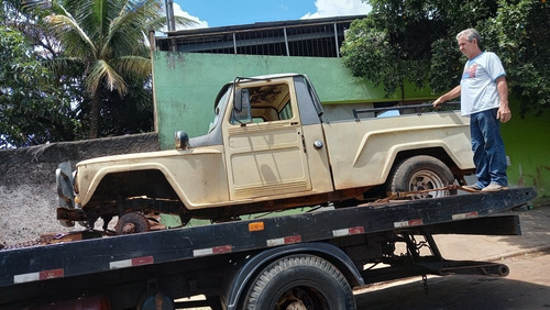 Ford Pick-up Willys F75 Rural 4x4