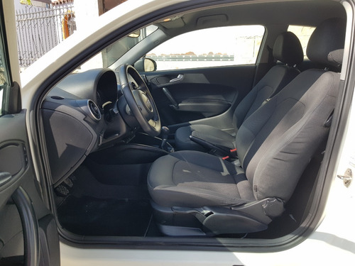 Imagen 7 de 10 de Audi A1 Attraction 1.2t 2012 / Nafta / Mendoza
