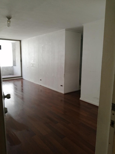 Departamento En Sector Residencial De Independencia