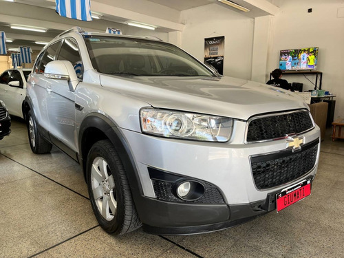 Imagen 2 de 15 de Chevrolet Captiva 2.4 Lt 4x2. Año 2012.