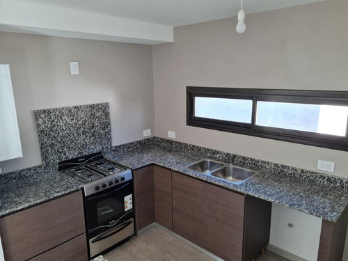 Arguello - Alquiler - Housing - Casa 2 Dormitorios