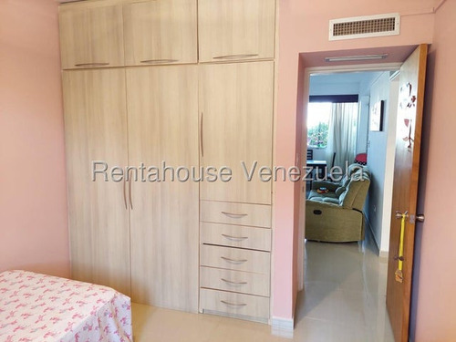 Maribel Morillo Asesor Inmobiliario De Rentahouse Vende; Lindo Apartamento; Situado En Planta Baja; Posee 2 Hab.2 Baños; Queda Amoblado; Conjunto Privado Ubicado Cerca Avda. La Ribereña; Cabudare Lara