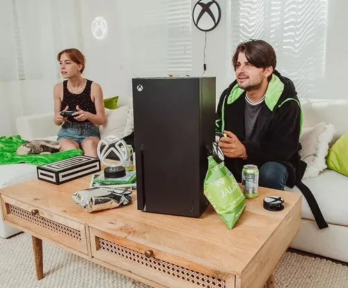 Geladeira Xbox Series X Replica Mini Fridge Cooler Microsoft