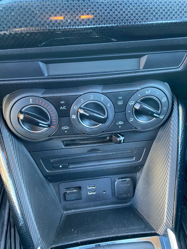 Mazda Mazda 2 Sdn S 6Mt
