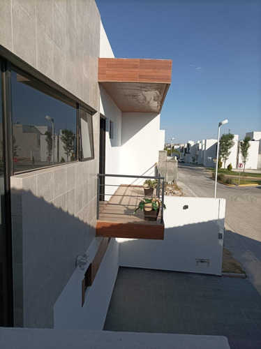 Imagen 20 de 30 de Oportunidad..!!! Amplitud Y Comodidad Casa 3 Recamaras En Alberia Al Poniente