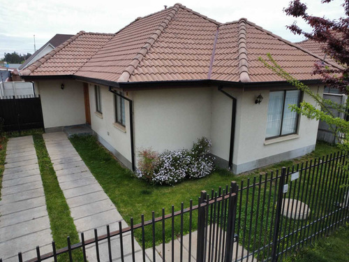 Excelente Casa En Venta En San Valentin (84299)