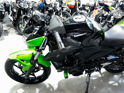 Kawasaki Z400 2020 - Moto Conservada - Pneus Novos - Acess.