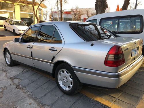 Mercedes Benz C 220 1985 Aut. Con Cuero Nogal