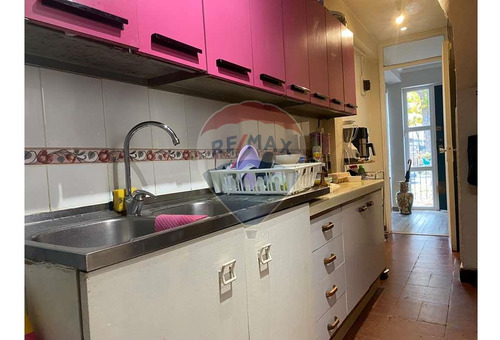 Casa En Tranquila Zona Residencial