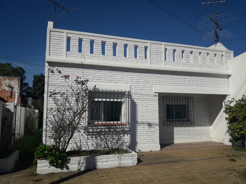 Casa En Venta !! Cardeza 1033