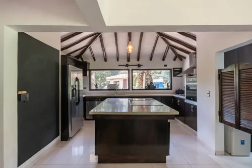 Casa En Arriendo/venta En Vereda El Salitre. Cod A15837