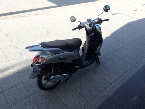 Imagen 6 de 14 de Motomel Scooter Forza 150 Retro Vintage Full 0km