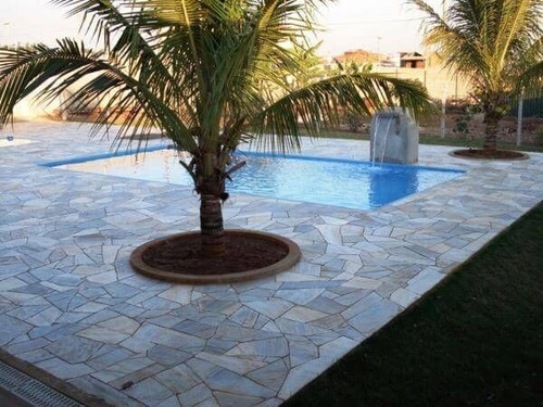 Imagem 2 de 15 de 3- Chácara Com Churrasqueira E Piscina.