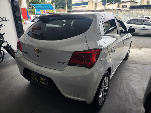 Chevrolet Onix 1.4 Lt 5p