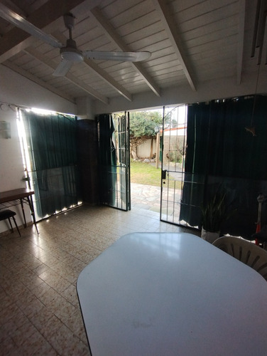 Hermoso Chalet De Estilo Haedo