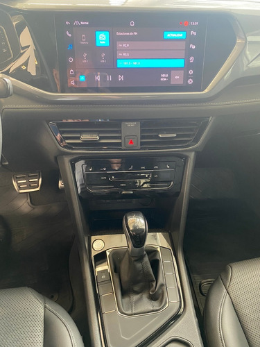 Imagen 9 de 17 de Volkswagen Taos Highline Bi Tono 250 Tsi Du