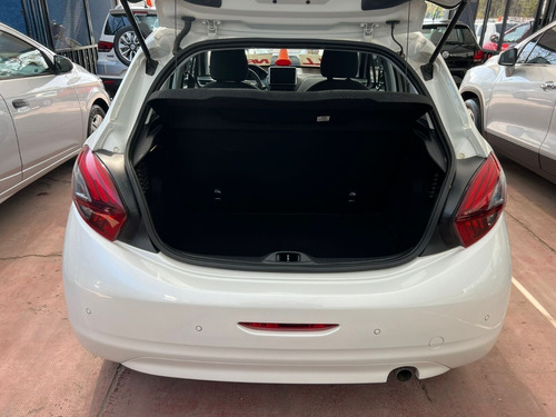 Imagen 6 de 8 de Peugeot 208 In Concert 1.6 115 2020