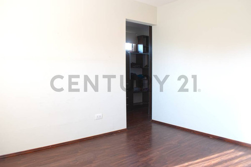 Casa En Venta Funes