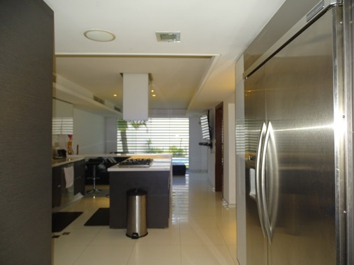 Imagen 8 de 14 de Hermosa Casa En Lomas Del Country