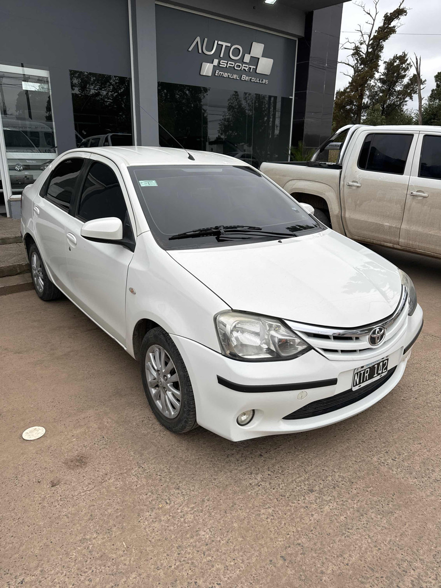 Toyota Etios 1.5 Sedan Xls