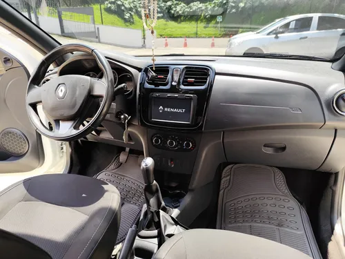 Renault Logan 1.6 Expression / Life +
