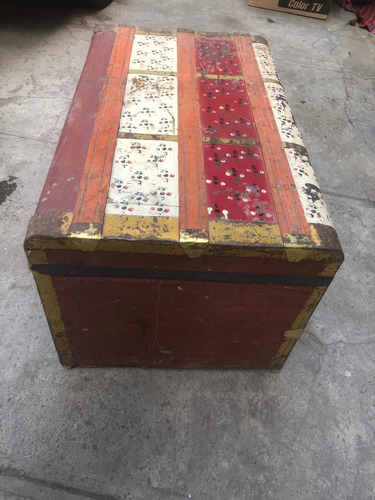 Imagen 4 de 8 de Baúl Antiguo En Buen Estado A 550 Soles