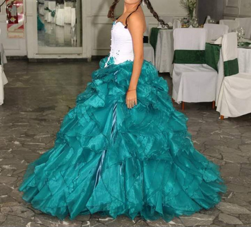 Vestido 15 Años, Modelo Princesa, Diseño De Penélope. (Usado)