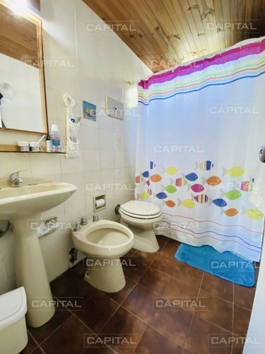 Venta De Casa 5 Dormitorios En Pinares, Punta Del Este-ref:30538