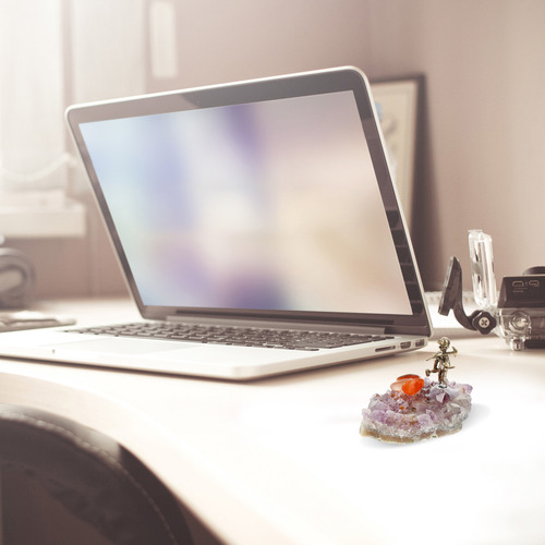 Balanza Desktop Decor Amethyst Cluster Miner
