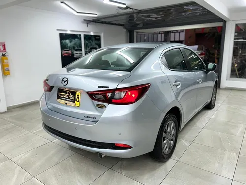 Mazda 2 Touring AT 2022