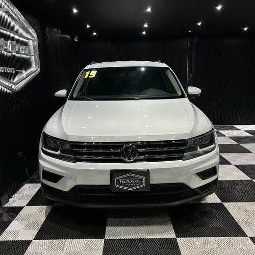 Volkswagen Tiguan 1.4 Trendline At