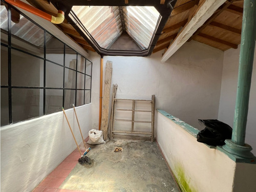 Casa Para La Venta, Ideal Para Construir Un Nuevo Proyecto.