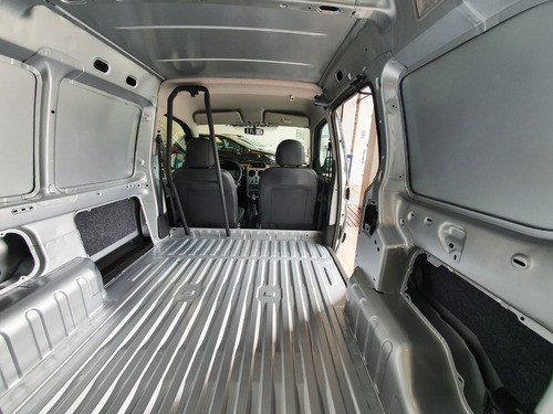 Imagen 23 de 25 de Peugeot Partner Furgon Confort 1.6 115cv Nafta Stock Ld