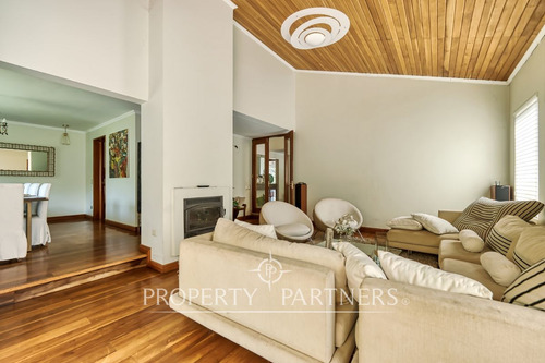 Cómoda Casa En Condominio, El Arrayán