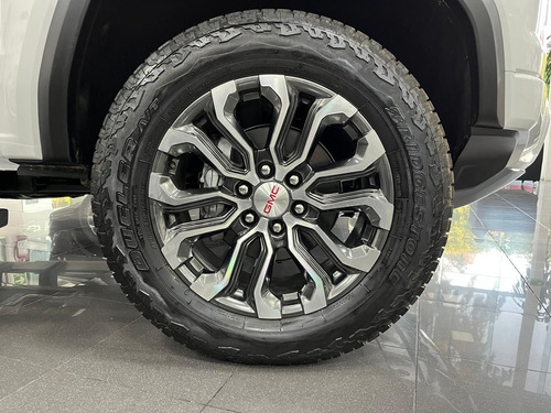 GMC Canyon 2.7 Denali At
