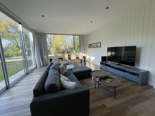 Imagen 21 de 30 de Excelente Casa Muy Moderna, Lote A Espacio Común, Increible Vista
