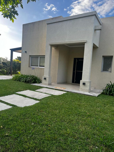 Casa Venta En Barrio Cerrado Terravista, Gral.