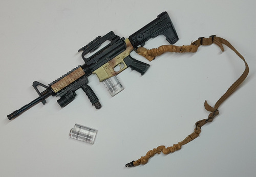 Miniatura Mi1itar Hot Toys 1/6 | Rifle M4 (Usado)