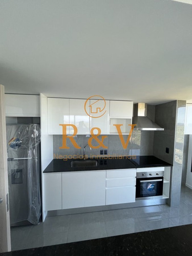 Imagen 8 de 12 de Apartamento 2 Dormitorios - Vista Espectacular