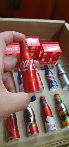 Copa De 2014 Coca Cola 20 Garrafinhas E Suporte De Acrilico (Usado)
