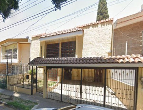 Casa En Venta En Guadalajara, Entrega Garantizada En Remates Bancarios Por Mas De 10 Años.